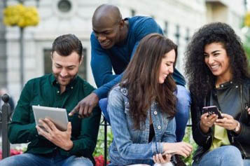 pic - groups of people using smart devices